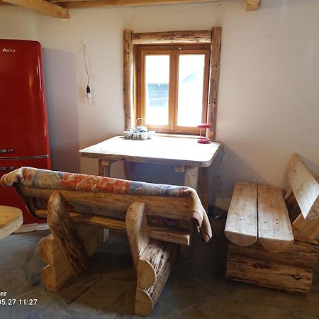 Salamandra Apartment Krempna Exterior photo
